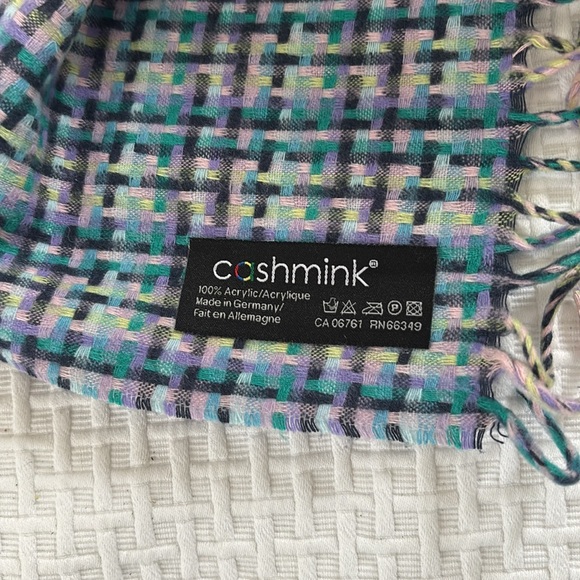 Cashmink blue/pink tartan fringe scarf. - Picture 3 of 3